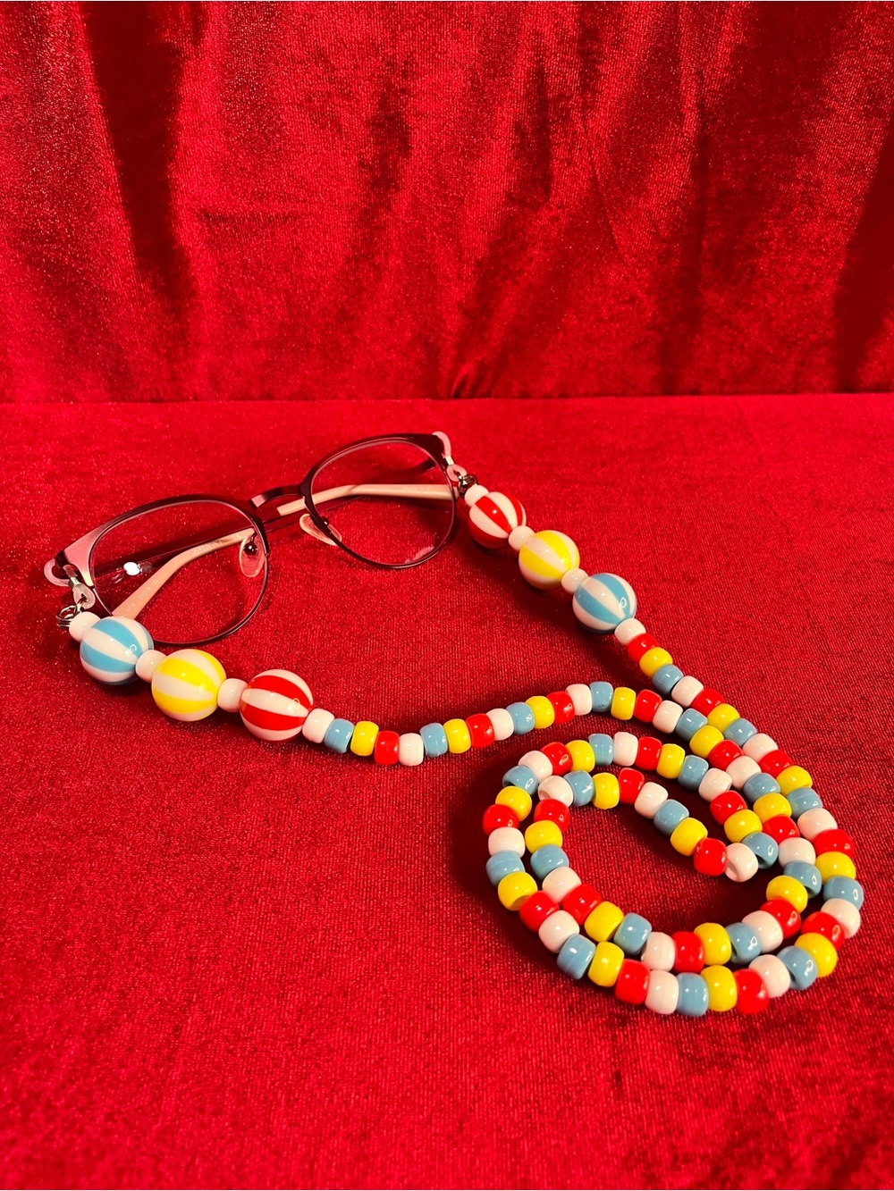 Clown Glasses Chain